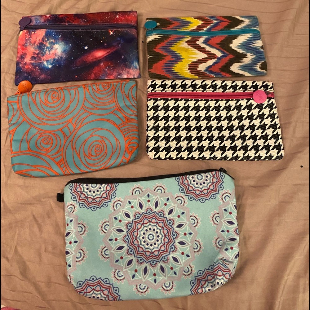 Ipsy small miscellaneous bags
